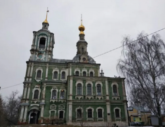 Двери открыты у храма